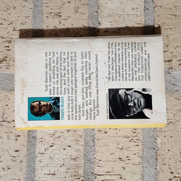 Pale Gray for Guilt by John D. MacDonald - Picture 2 of 2